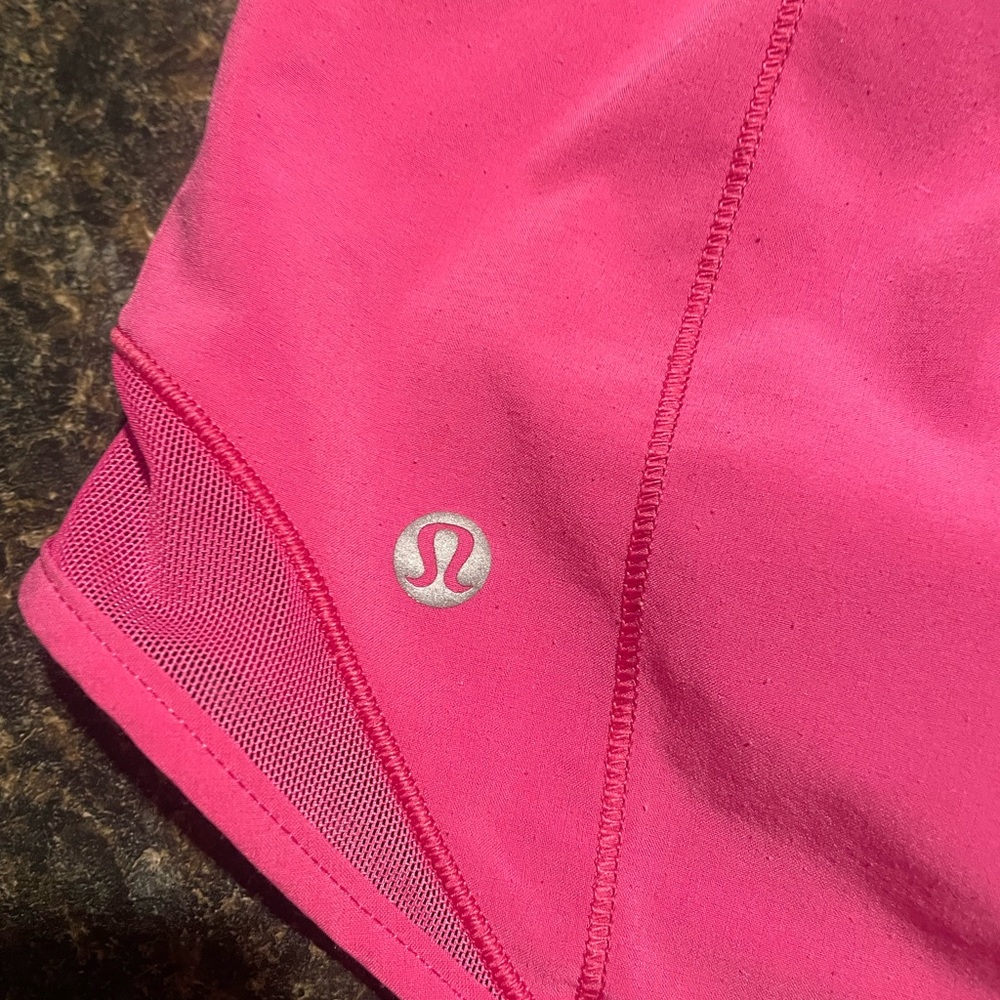 lululemon sonic pink hotty hot shorts